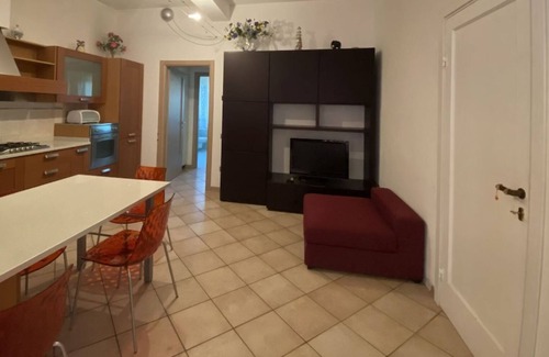 San Vincenzo Apartment | TWO-ROOM APARTMENT SLEEPS 4 IN THE PRINCESS AREA