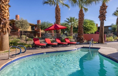 Palm Desert Apartment | Two Spacious Rooms w/Full Kitchen | Ideal for Families! Pool, Free Parking!
