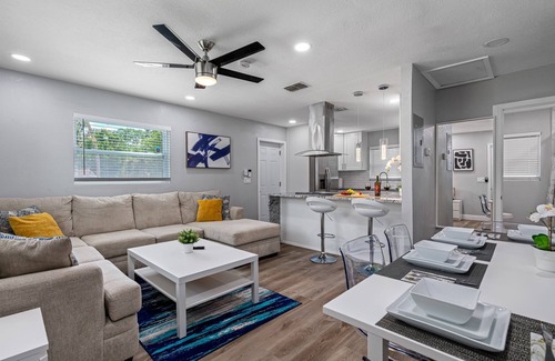 Bearss Plaza House | Two Units Combined Sleeps 12 People