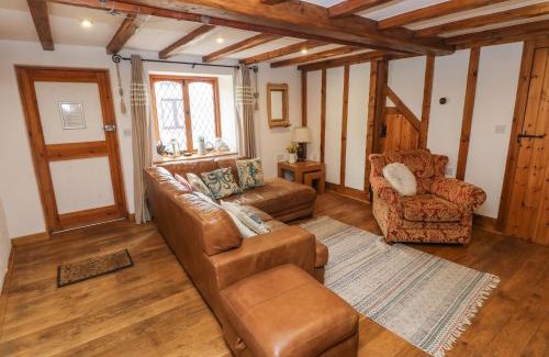 Llansaint House | Ty Crydd