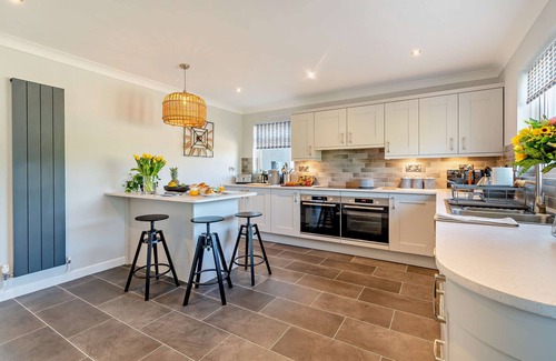 Gwbert House | Ty Eithin - Two Bedroom House, Sleeps 4