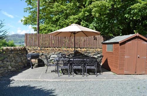 Arthog House | Ty Hir Bwlch Gwyn Farm Equestrian Centre