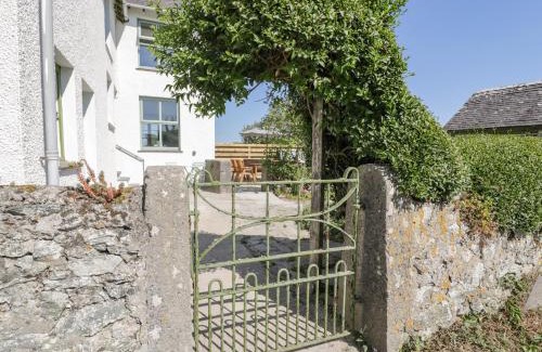 Llanfairpwllgwyngyll House | Ty Mawr Farm