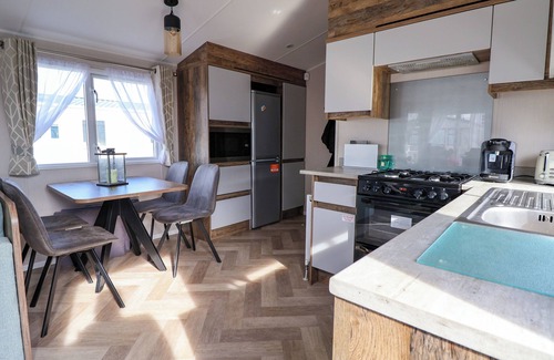 Towyn Cottage | TY MAWR RETREAT, family friendly, country holiday cottage in Towyn