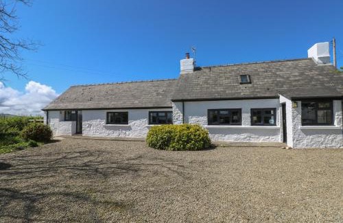 Newport House | Ty-Newydd Cottage