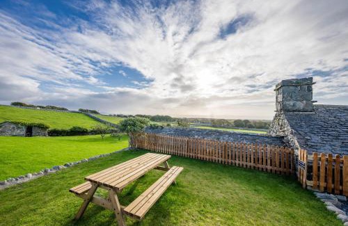 Dyffryn Ardudwy House | Ty-Newydd-Frongaled