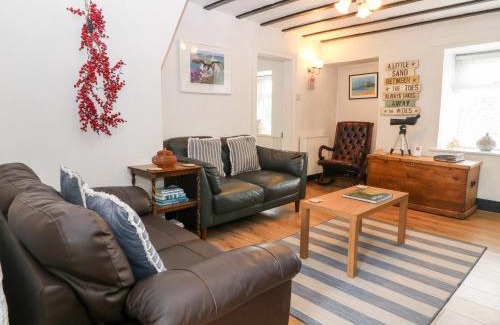 Rhosneigr House | Tyddyn Serri