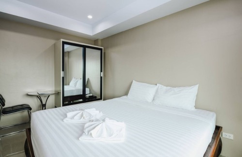 Choeng Thale Hotel | Tyler Cherngtalay
