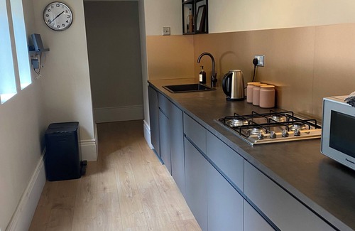 Tynemouth Apartment | Tynemouth apartment in superb location overlooking the river. Dog friendly
