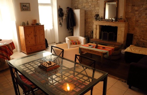 Dolus-d'Oleron House | Typical house, in the center of a small Oleron village, close to the beach.