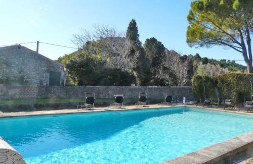 Mouries House | typical mas provençal with swimming pool in a small hamlet near mouriès in the alpilles in provence- 8 persons