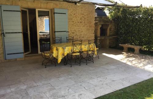 Cheval-Blanc Villa | typical provencal bastide, built of local stones, in the luberon in cheval-blanc with secured pool and wifi -sleeps 6 people.