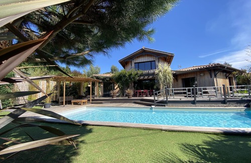 Lege-Cap-Ferret Villa | Typical wooden house in Lege -Cap Ferret - Sleeps 8 - Swimming pool - Quiet location