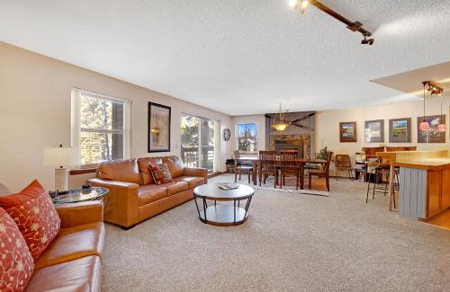 Four O'Clock Apartment | Tyra Summit A2B by Ski Country Resorts