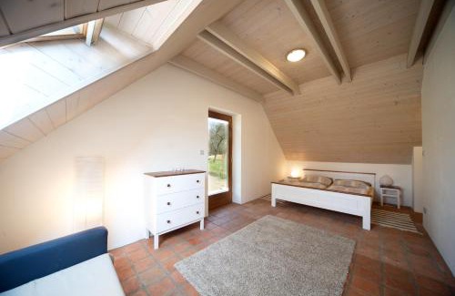 Horni Breckov House | U Mišpule