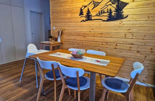 Dvur Kralove nad Labem House | Ubytování nad přehradou