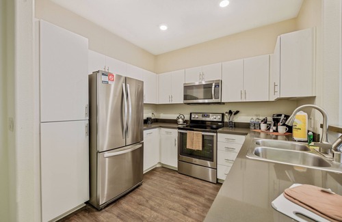 Carmel Valley Apartment | UC San diego 1 BR | sun deck | gym