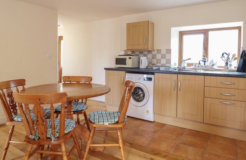 Tywyn Cottage | UCHAF, pet friendly, country holiday cottage, with a garden in Tywyn