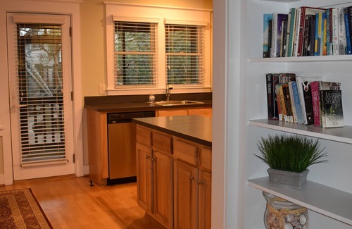 Cape Fear Station House | Ultimate Bald Head cottage. Shoals Club/BHI Club access w/GOLF. 2 golf carts.