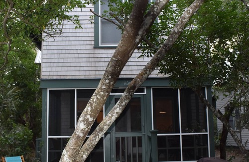 Cape Fear Station House | Ultimate Bald Head cottage. Shoals Club/BHI Club access w/GOLF. 2 golf carts.