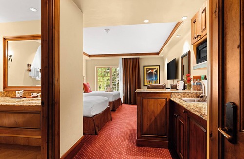 Vail Hotel | Ultimate Family Destination! Near Eagle Bahn Gondola w/Hot tub!