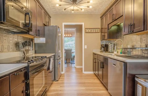 Columbus House | Ultimate Getaway: Pool and Games