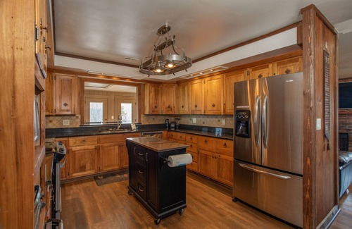 Sevierville Cottage | Ultimate Mountain Retreat