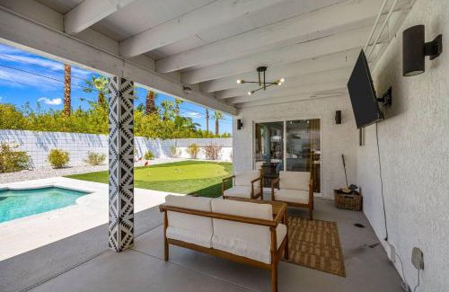 Palm Springs House | Ultimate Outdoor Oasis by Rather Be Properties