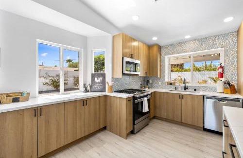 Palm Springs House | Ultimate Outdoor Oasis by Rather Be Properties