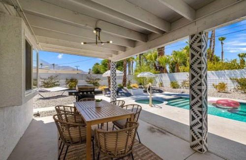 Palm Springs House | Ultimate Outdoor Oasis by Rather Be Properties