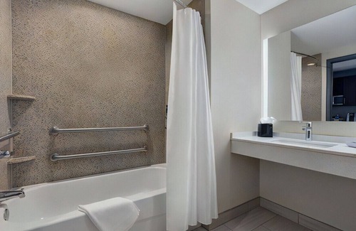 Homewood House | Ultimate Place to Stay close to Patriot Park