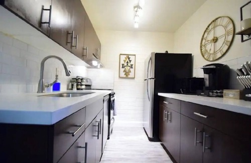 Encanto Apartment | Ultimate Relaxation w/Gym, Firepit & Billiard Lounge