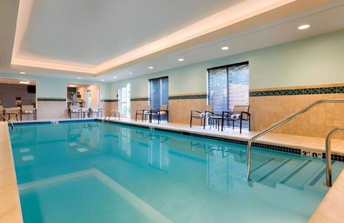 Newark Resort | Ultimate Retreat for Couples! Free Breakfast
