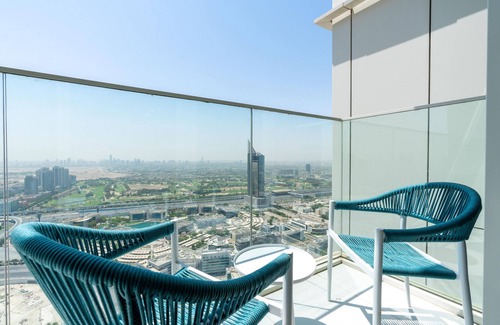 Al Sufouh 2 Apartment | Ultimate Stay/4 Beds/Avani/next to the Palm