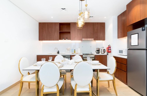 Dubai Apartment | Ultimate Stay/Sea Views/Port De La Mer/Brand New/4 People