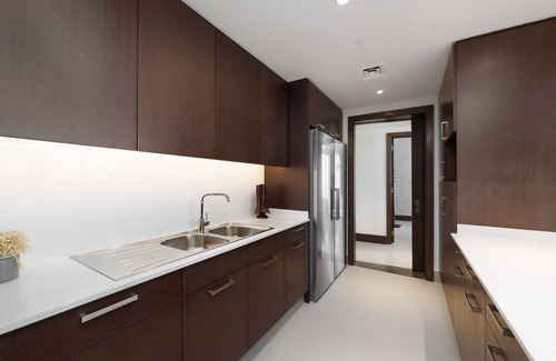 Downtown Dubai Apartment | Ultra Chic High-Floor Apt w/Direct Burj Khalifa & Fountains Views
