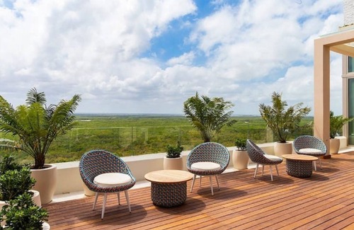 Punta Sam Apartment | Ultra Luxurious Suite Made Affordable, Cancun