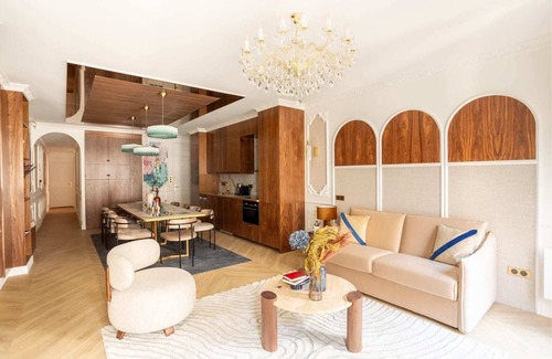 Chaussee-d'Antin Apartment | ULTRA LUXURY 4 BEDROOM IN THE EPIDOME OF LOUVRE AND OPERA GARNIER-