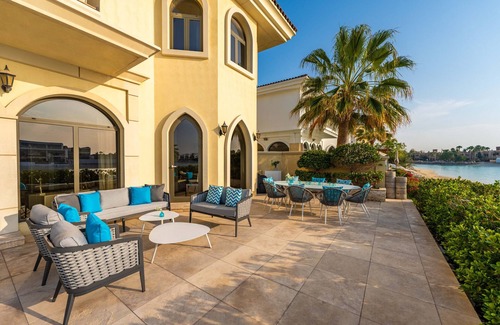 Palm Jumeirah Villa | Ultra-Luxury Villa w/Private Pool & Beach on Palm