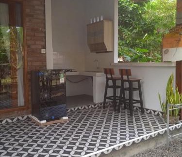 Mambal House | Umah Alpukat