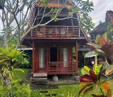 Bengkel House | Umah Lumbung Estetik