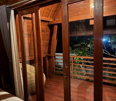 Bengkel House | Umah Lumbung Estetik