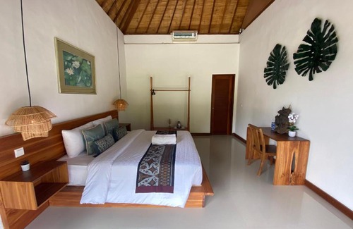 Melayang House | Umah Nik Kepitu