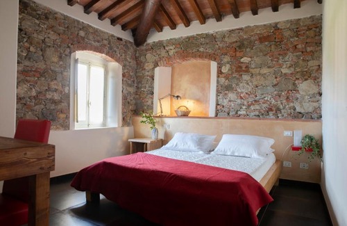 Sarzana House | Un Angelo Alla Mia Tavola