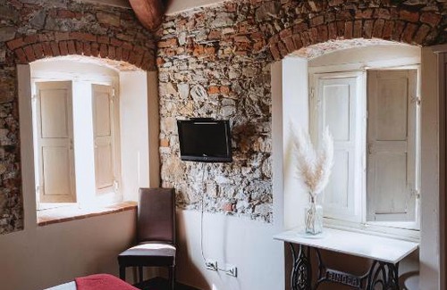 Sarzana House | Un Angelo Alla Mia Tavola