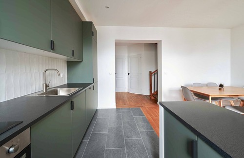 Vitry-sur-Seine Apartment | Un Duplex Familial Lumineux et Harmonieux