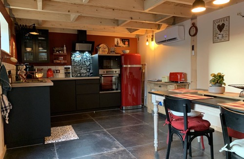 Cercie House | Un P'tit Bouchon Dans le Beaujolais , le Cadre Parfait Pour se Reposer !