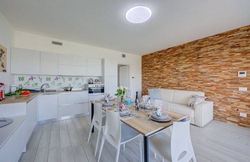 San Benedetto di Lugana Apartment | Una Meta Tra Gli Ulivi, Peschiera del Garda, Italy