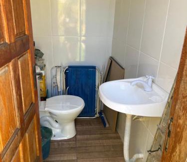 Tamoios House | Unamar - Casa AMARELA