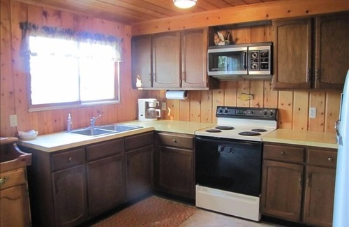 Kalkaska Cottage | Uncle Pat's Bear Lake Cottage on Beautiful Bear Lake
